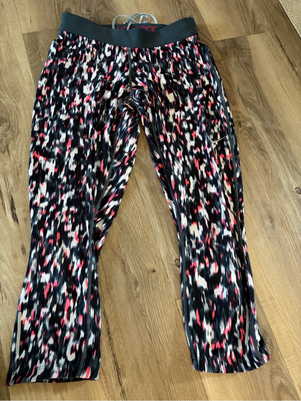 Nike Dri-FIT Relay Printed Cropped Running Leggings Pink Black White - Size M